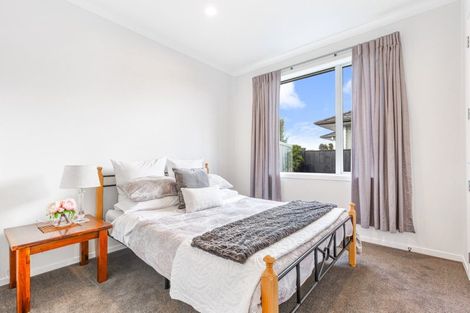 Photo of property in 26 Korako Drive, Kumeu, 0810