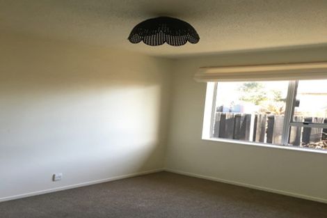 Photo of property in 1/62a Mackenzie Avenue, Woolston, Christchurch, 8023