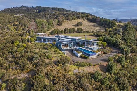 Photo of property in 28 Radar Road, Hot Water Beach, Whitianga, 3591