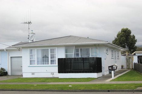 Photo of property in 172 Cambridge Street, Levin, 5510