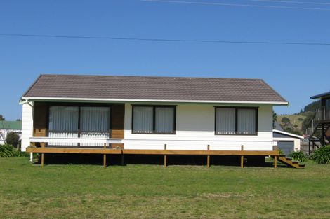 Photo of property in 158 Captain Cook Road, Cooks Beach, Whitianga, 3591