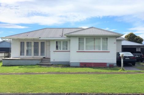 Photo of property in 14 King Street, Waitara, 4320