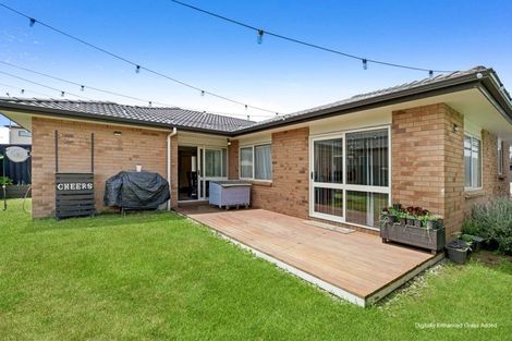 Photo of property in 13 Hansen Place, Takanini, 2112
