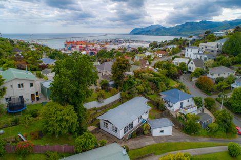 Photo of property in 64 Russell Street, Stepneyville, Nelson, 7010