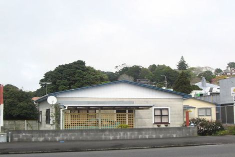 Photo of property in 259 Devon Street West, New Plymouth, 4310
