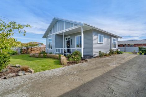 Photo of property in 44 Queen Street, Winton, 9720