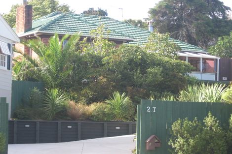 Photo of property in 27-29 Wairau Road, Forrest Hill, Auckland, 0627