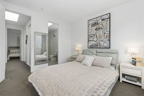 Photo of property in De Vere Apartments, 1/23 Tennyson Street, Te Aro, Wellington, 6011