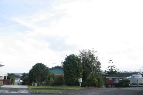 Photo of property in 37 Miramar Place, Pakuranga, Auckland, 2010