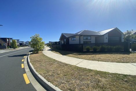 Photo of property in 11 Empire Crescent, Papamoa, 3118
