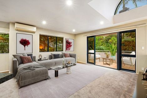 Photo of property in 2/24 Heathcote Road, Castor Bay, Auckland, 0620