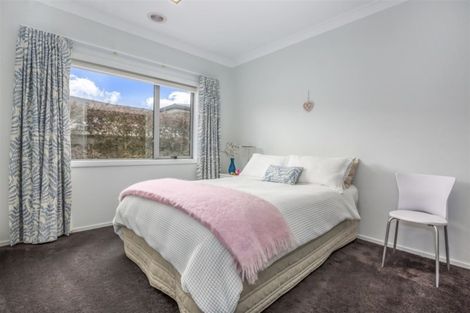 Photo of property in 19 Flotilla Place, Whitby, Porirua, 5024