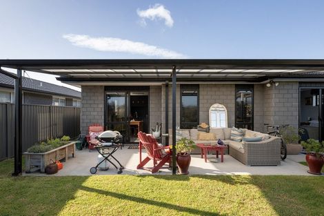 Photo of property in 16 Traverse Lane, Omokoroa, 3114