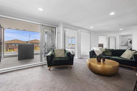 Photo of property in 5/19 Victoria Road, Mount Maunganui, 3116