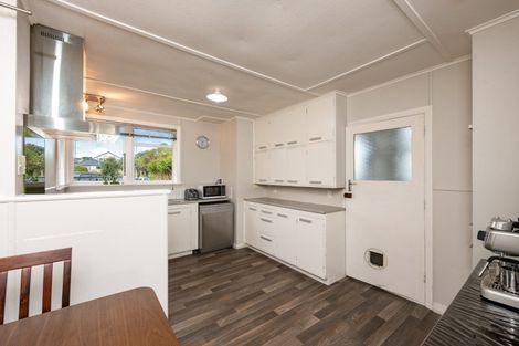 Photo of property in 90 Bracken Road, Paparangi, Wellington, 6037