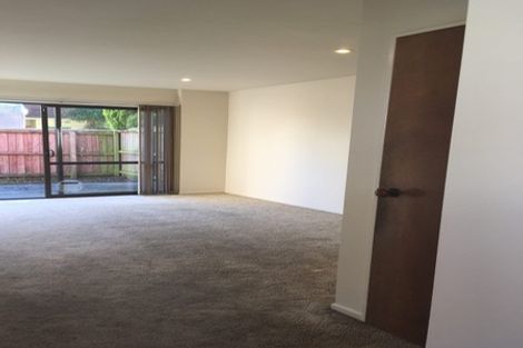 Photo of property in 4/13 Brockworth Place, Riccarton, Christchurch, 8011