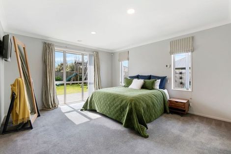 Photo of property in 8 Overbury Crescent, Rolleston, 7614