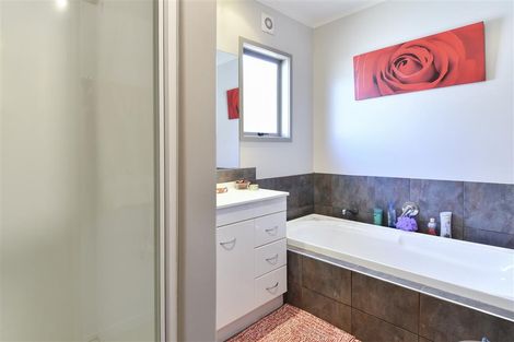 Photo of property in 3 Lark Place, Welcome Bay, Tauranga, 3112