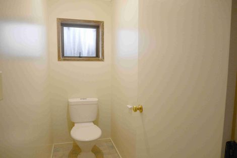 Photo of property in 35 Kirby Street, Glendene, Auckland, 0602