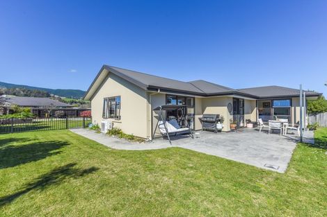 Photo of property in 4 Lilac Way, Stoke, Nelson, 7011