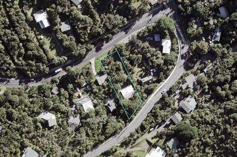 Photo of property in 125 Seaview Road, Piha, 0772