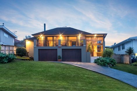 Photo of property in 23 Alexander Street, Cockle Bay, Auckland, 2014