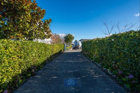 Photo of property in 5 Pukenamu Road, Rainbow Point, Taupo, 3330