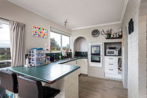 Photo of property in 61 Clawton Street, Westown, New Plymouth, 4310