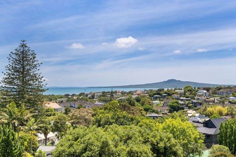 Photo of property in 26 Palmer Crescent, Mission Bay, Auckland, 1071