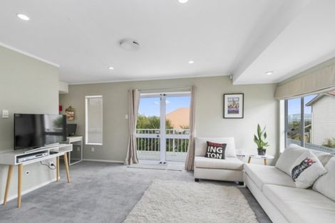 Photo of property in 2a Oriental Street, Petone, Lower Hutt, 5012