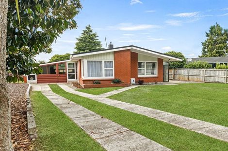 Photo of property in 104 Grand Vue Road, Kawaha Point, Rotorua, 3010