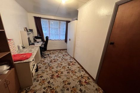 Photo of property in 16 Cardiff Street, Awapuni, Palmerston North, 4412