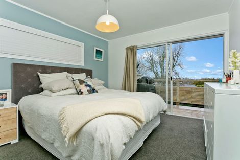 Photo of property in 1/2 Hume Drive, Hillcrest, Auckland, 0627