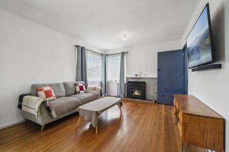 Photo of property in 57 Meadowbank Crescent, Fordlands, Rotorua, 3015