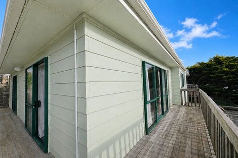 Photo of property in 2/5 Rothwell Street, Titahi Bay, Porirua, 5022