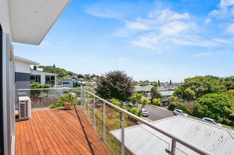 Photo of property in 67a Fulford Street, New Plymouth, 4310