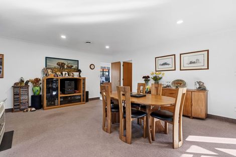 Photo of property in 8 Easton Way, Levin, 5510