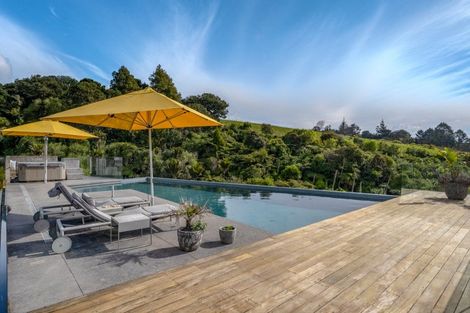 Photo of property in 426 Whitford Road, Whitford, Howick, 2571