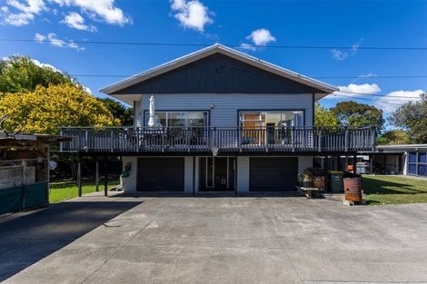 Photo of property in 24 Waikoukou Valley Road, Waimauku, 0812