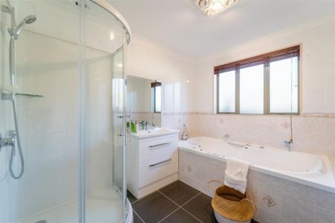 Photo of property in 39 Coppinger Terrace, Aidanfield, Christchurch, 8025