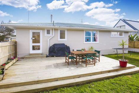 Photo of property in 29 Cobham Crescent, Kelston, Auckland, 0602