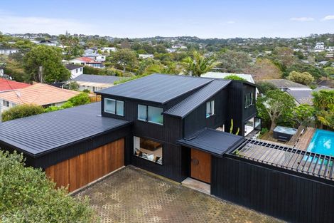 Photo of property in 2/9 Tainui Street, Torbay, Auckland, 0630