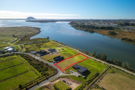 Photo of property in 14 Te Ara O Tahataharoa, Te Puna, Tauranga, 3176