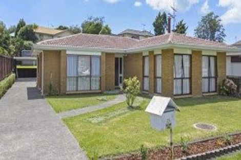Photo of property in 25 Beechdale Crescent, Pakuranga Heights, Auckland, 2010