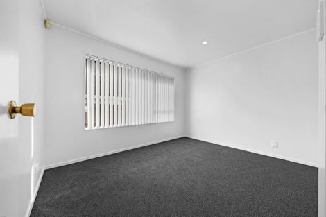 Photo of property in 1/14 Pakira Avenue, Glendene, Auckland, 0602