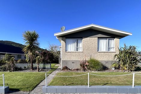 Photo of property in 1 Franklin Street, Greymouth, 7805