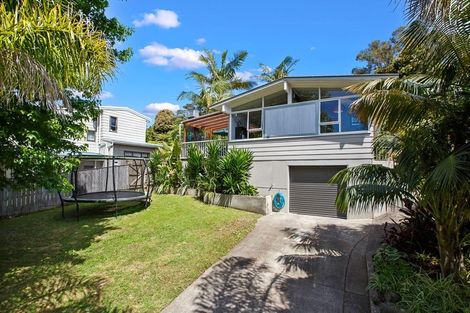 Photo of property in 9 Battenburg Place, Torbay, Auckland, 0630