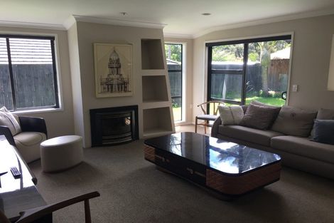 Photo of property in 15 Twin Court, Albany, Auckland, 0632