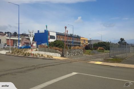 Photo of property in 174 Marine Parade, Bluff, 9814