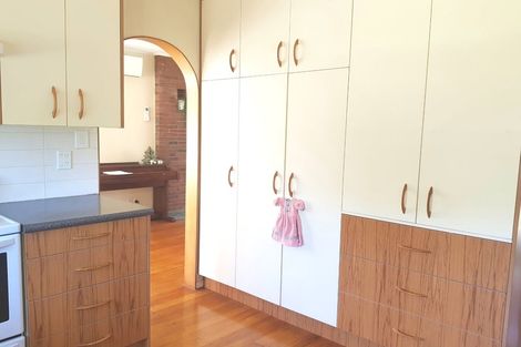 Photo of property in 228 Forrest Hill Road, Forrest Hill, Auckland, 0620